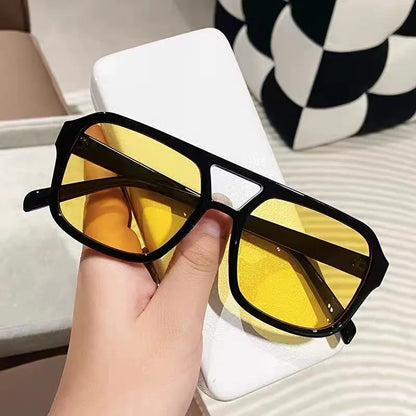 VisionEdge™ Oversized Square Sunglasses – Modern Unisex Eyewear