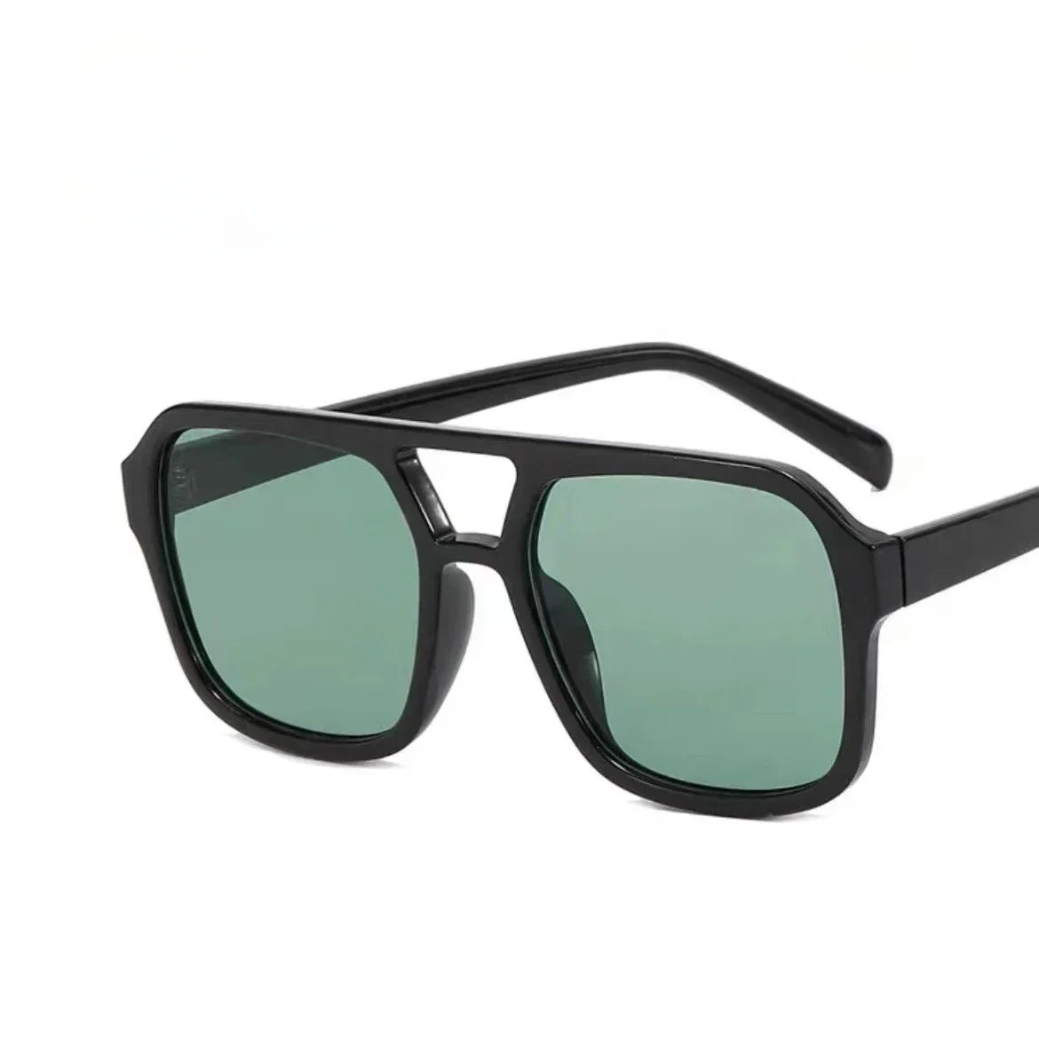 VisionEdge™ Oversized Square Sunglasses – Modern Unisex Eyewear